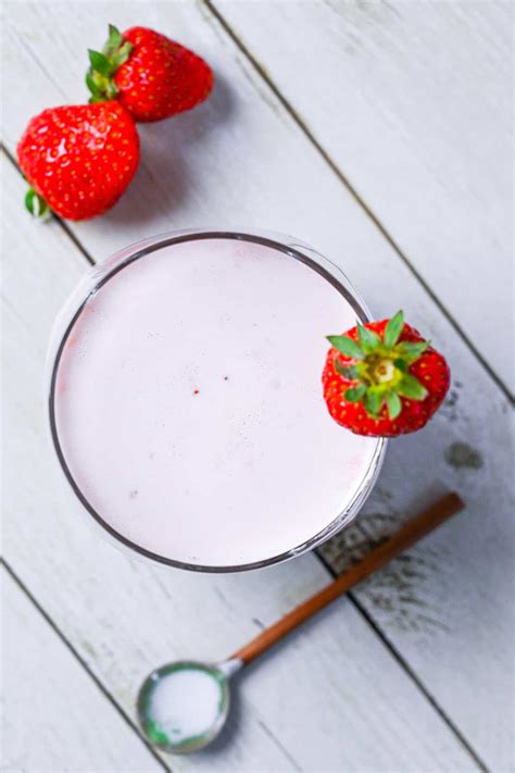 Japanese Strawberry Milk (Ichigo Milk) | Sudachi
