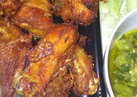 Resep Ayam goreng (bumbu kuning) oleh Maria Yunira - Cookpad