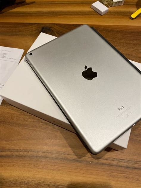 iPad (9th Generation) Wi-Fi 64 GB