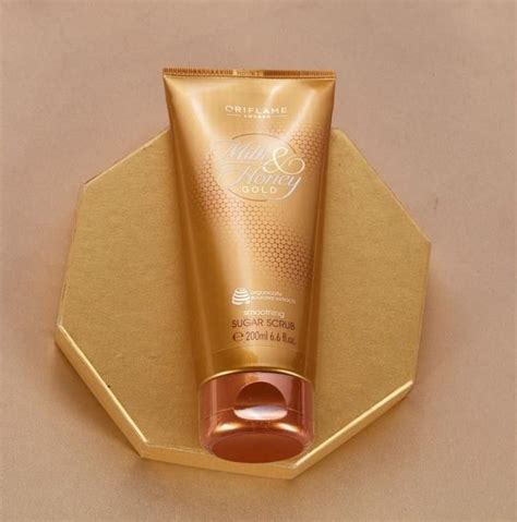 Milk and honey sugar scrub | Oriflame beauty products, Milk and honey ...
