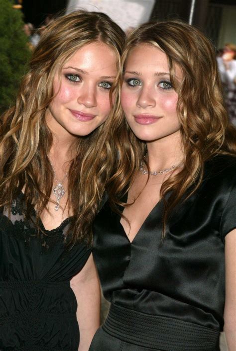 Mary-Kate & Ashley Olsen Photo: Olsen Twins