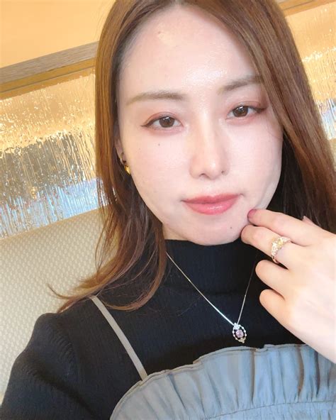 Crystal Ray （Ayako） | ･:*+. 4月は、FM福岡の『かわいいラヂオ』に ゲストで出演させてもらいました🥰 生で