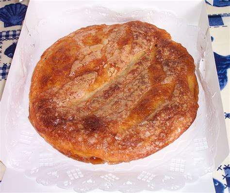 Kouign-amann - Wikipedia
