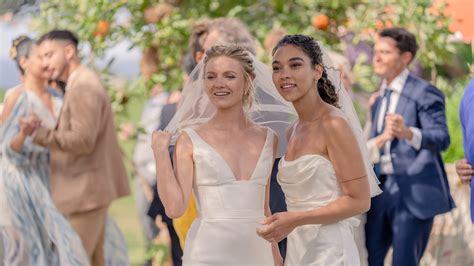 VT actor Hadley Robinson stars in 'Anyone But You,' 'Boys in the Boat'