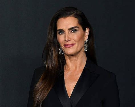 Download Brooke Shields In Black Outfit Wallpaper | Wallpapers.com