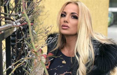 Юнона показа кадър от новия си клип