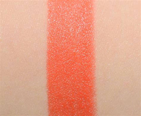 Купить Помада Revlon lipstick - Siren, оттенок 677, цена 250 ₴ — Prom ...