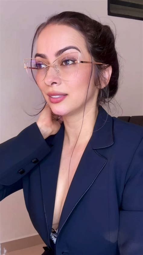 Katerine Meneses | En este nivel estoy 👀🤩😍 ️ #amorpropio #katemeneses