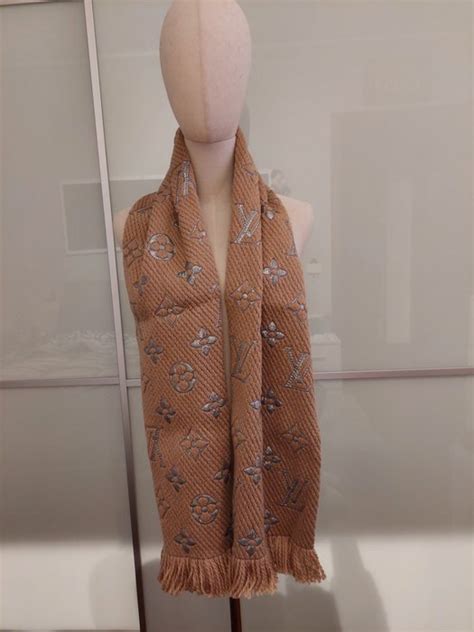 Louis Vuitton - Scarf - Catawiki