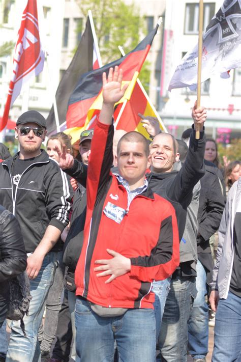 Fotos aller Nazis und Rassist_innen des NPD-Aufmarschs | Infoportal ...