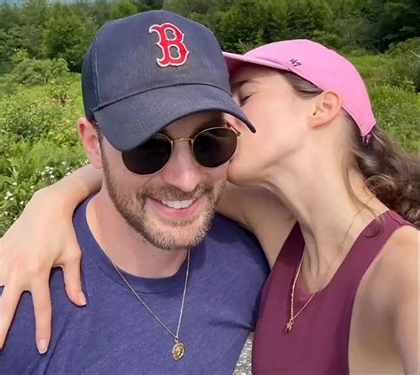 chris evans  marries alba baptista   star studded ceremony