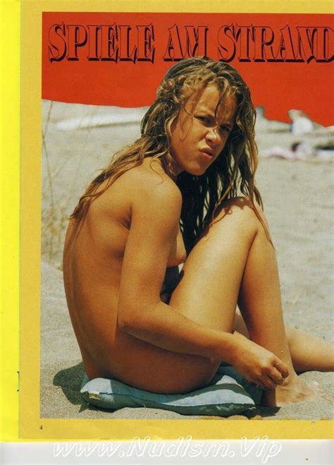 jung und frei nr young nudists girls  family purenudism photo