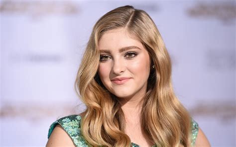 Pictures of Willow Shields