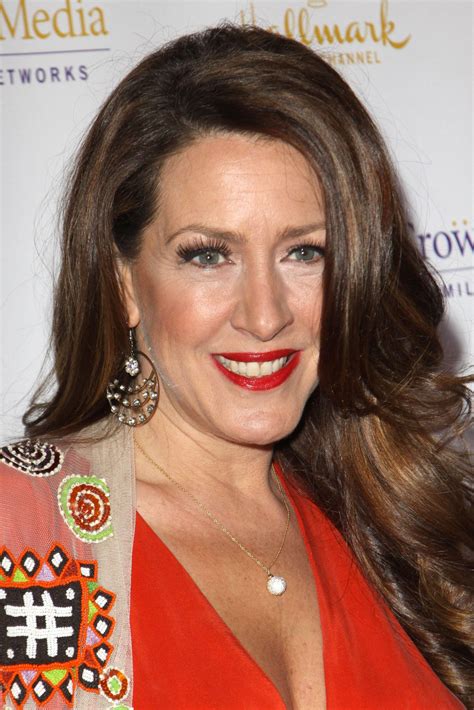 Pictures of Joely Fisher - Pictures Of Celebrities