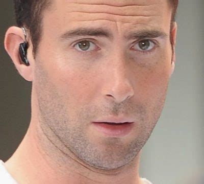 ¿Qué le pasó a Adam Levine a la salida del Festival Viña?