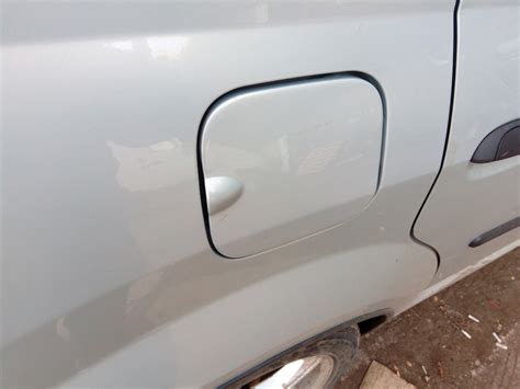 Отбойник для лючка бензобака — Renault Logan (1G), 1,6 л, 2006 года ...