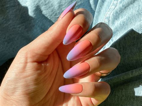 Gel Nail Extensions: Everything You Need to Know Pre-Salon