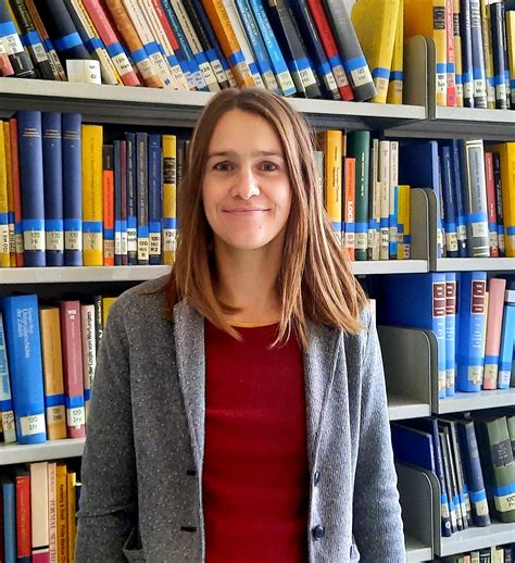 Mitarbeiter Prof. Dr. Julia Peters