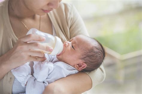 Panduan Memilih Susu Formula untuk Bayi - Alodokter