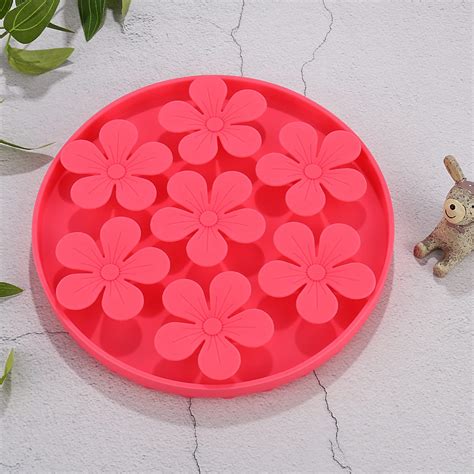 Doweiss Slow Feeder,Cat Help Slow Down Eating Speed Cut Flower Silicone