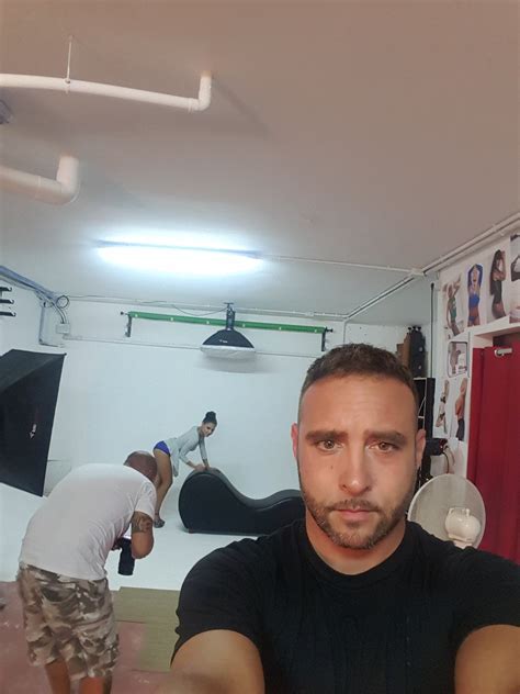 TW Pornstars - 4 pic. PABLO FERRARI. Twitter. Hoy rodando con