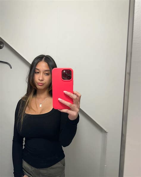 allyn (@allyn.riv) • Instagram photos and videos