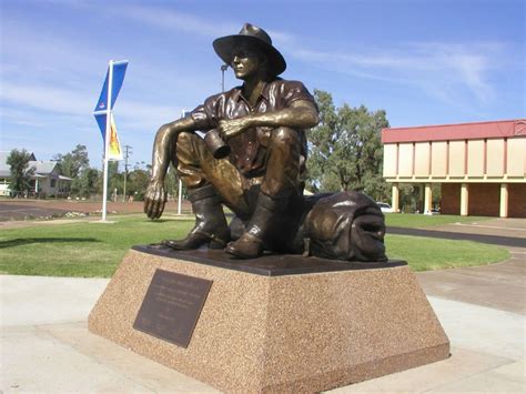 Cunnamulla Fella :: Archie St Clair