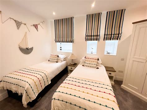 Beach Hut Rental - St Annes Beach Huts and Apartments