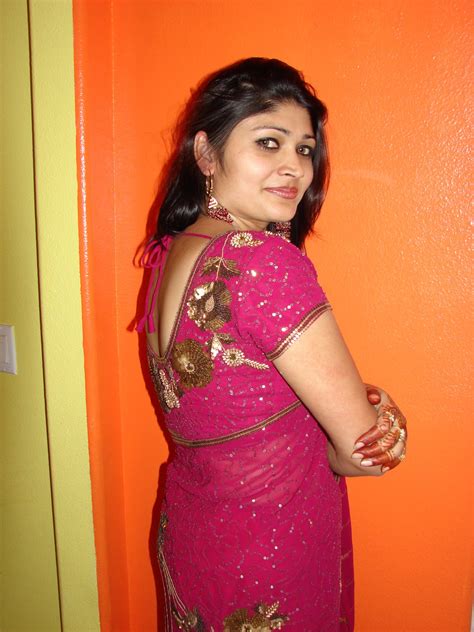 Telugu XXX Bommalu Pictures: Tamil aunties hot picslove