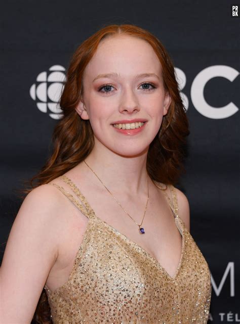 Foto: Amybeth McNulty comemora estreia em 'Stranger Things 4': 'Estou