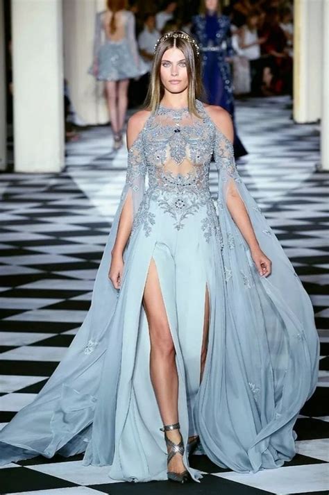Pin de Анастасия en Одежда для взрослой девочки | Moda de alta costura ...