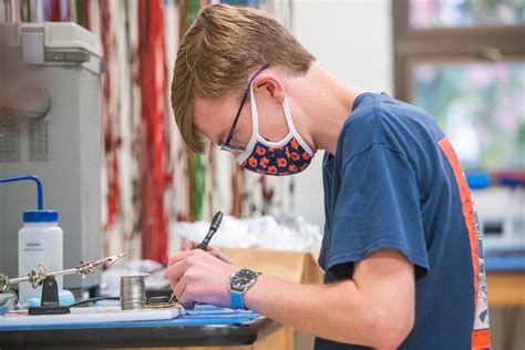 Applicants are panicking as the purdue application deadline nears 10