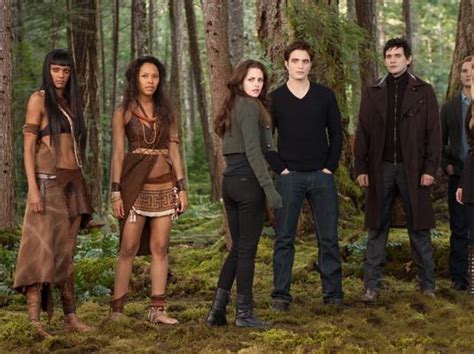 New BREAKING DAWN - PART 2 Teaser Trailer - FilmoFilia