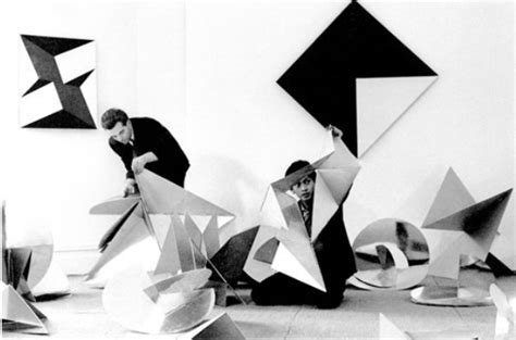 The Digital Teacher: Teaching Arts : Lygia Clark, the presage of modern