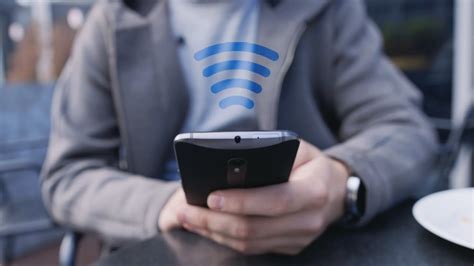 Как платить с помощью телефона и NFC в России? - YouTube