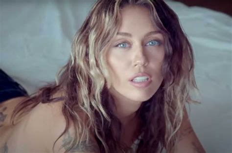 Miley Cyrus' 'Jaded' Music Video Has Arrived: Watch