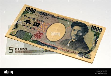 japanese yen notes  res stock photography  images alamy