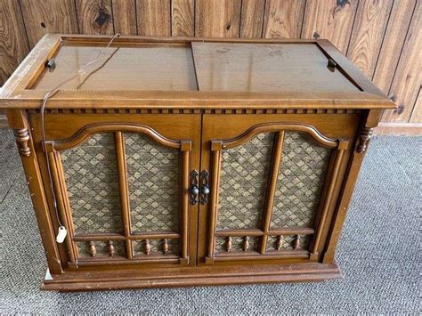 stereo cabinet baker auctions real estate llc