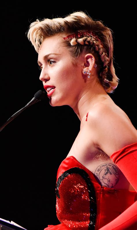 Jennifer Lopez Armpits