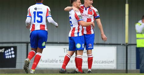 dorking wanderers manager confident  favourites status  saturday