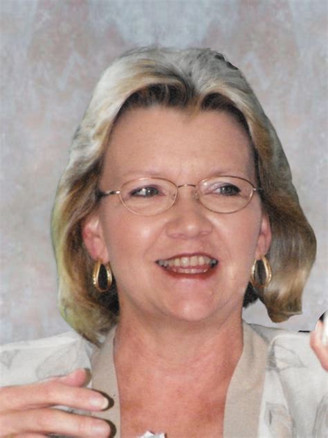 Service Information and Obituary for Carolyn Craft 11