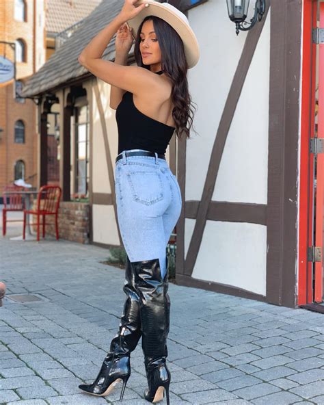 Kayla Fitz (Fitzgerald) | @prettylittlething for the win with the