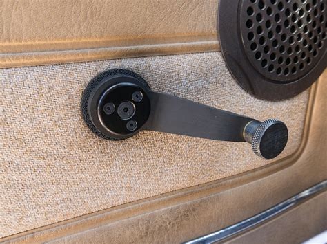 Manual Window Crank Knob at Minh Boser blog