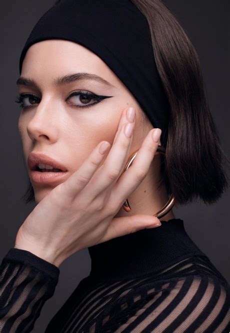 Жидкая подводка для глаз Glameyes 55622 - 55625 купить по цене 199 руб ...