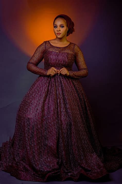 Lightskin+Girl+Solo Photos, Download The BEST Free Lightskin+Girl+Solo