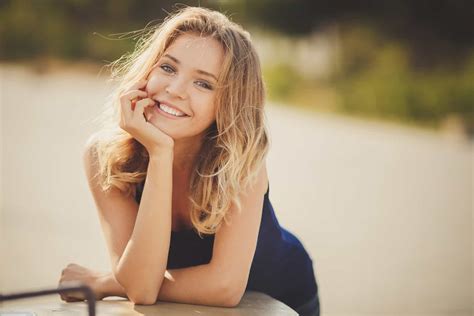 femme trop belle decouvrez tout sur le syndrome de la jolie fille