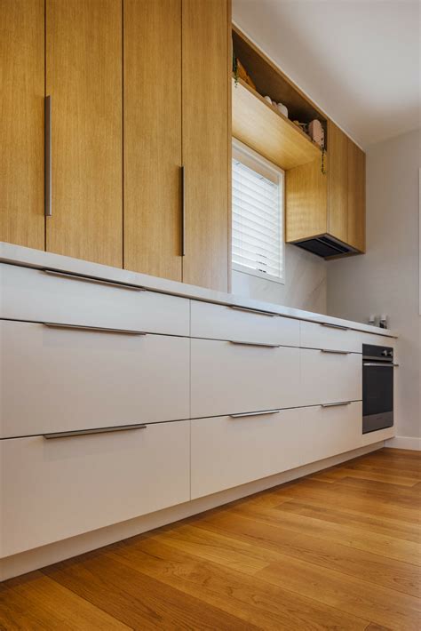 Modern Omaha Refurb | T H Construction
