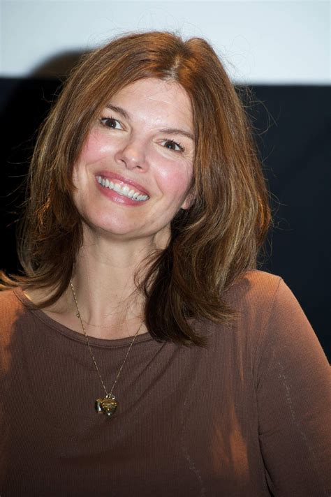 Pictures of Jeanne Tripplehorn
