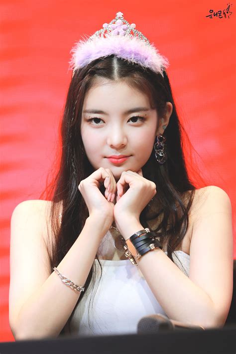 Beautiful Lia : r/choijisu