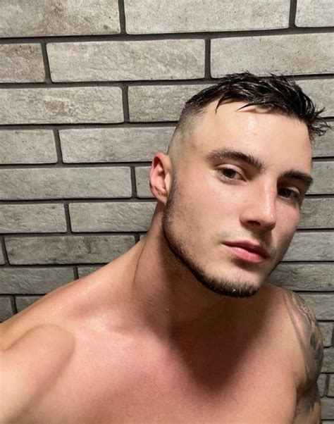#max barz on Tumblr